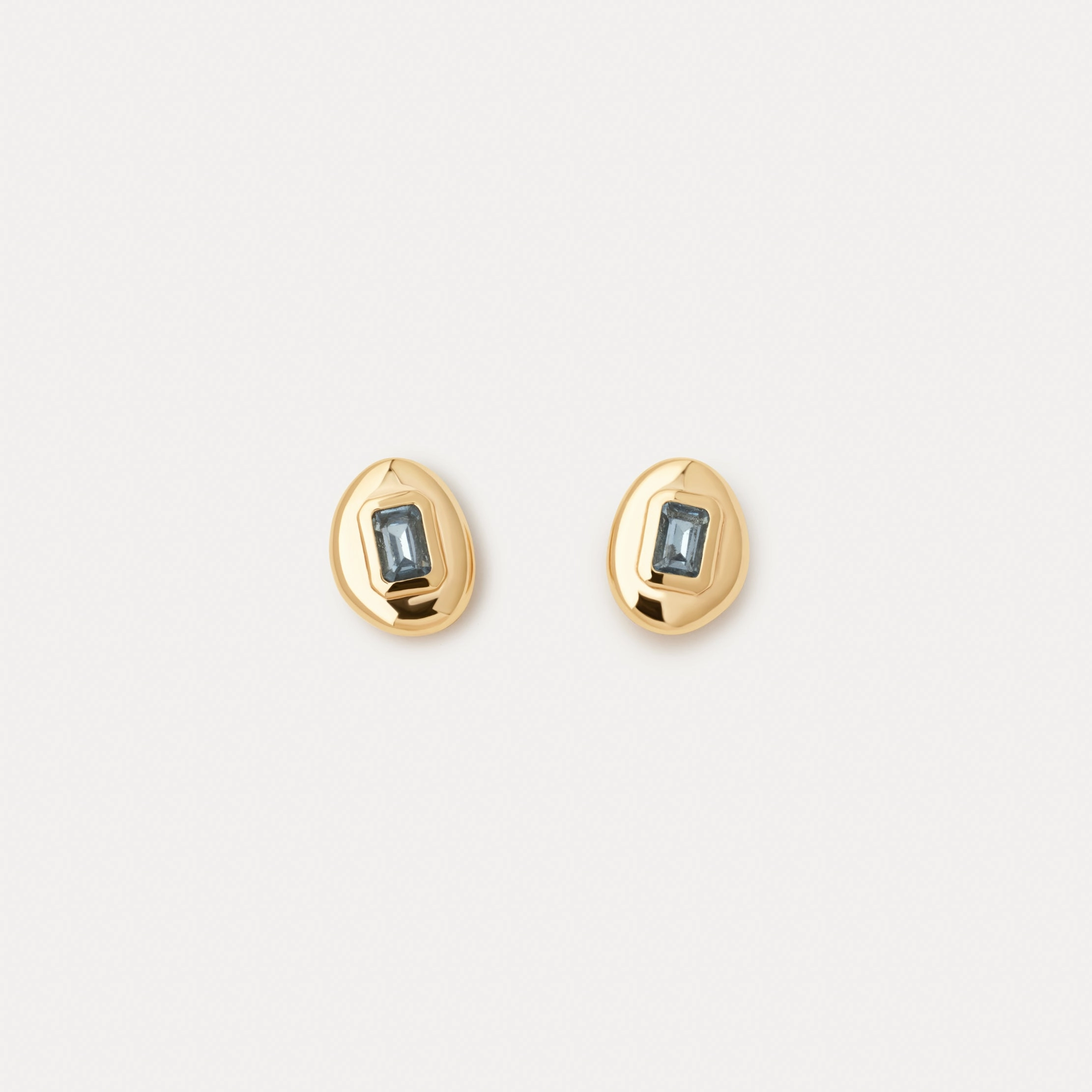Secure Essential Lagoon Gem Studs