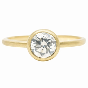 Legacy Diamond Ring - 18ky Gold   Moonfire Diamond Everyday Look Wedding Look
