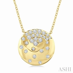 1/5 Ctw Round Cut Diamond Circle Mosaic Fashion Pendant With Chain in 10K Yellow Gold Clasped Adornment