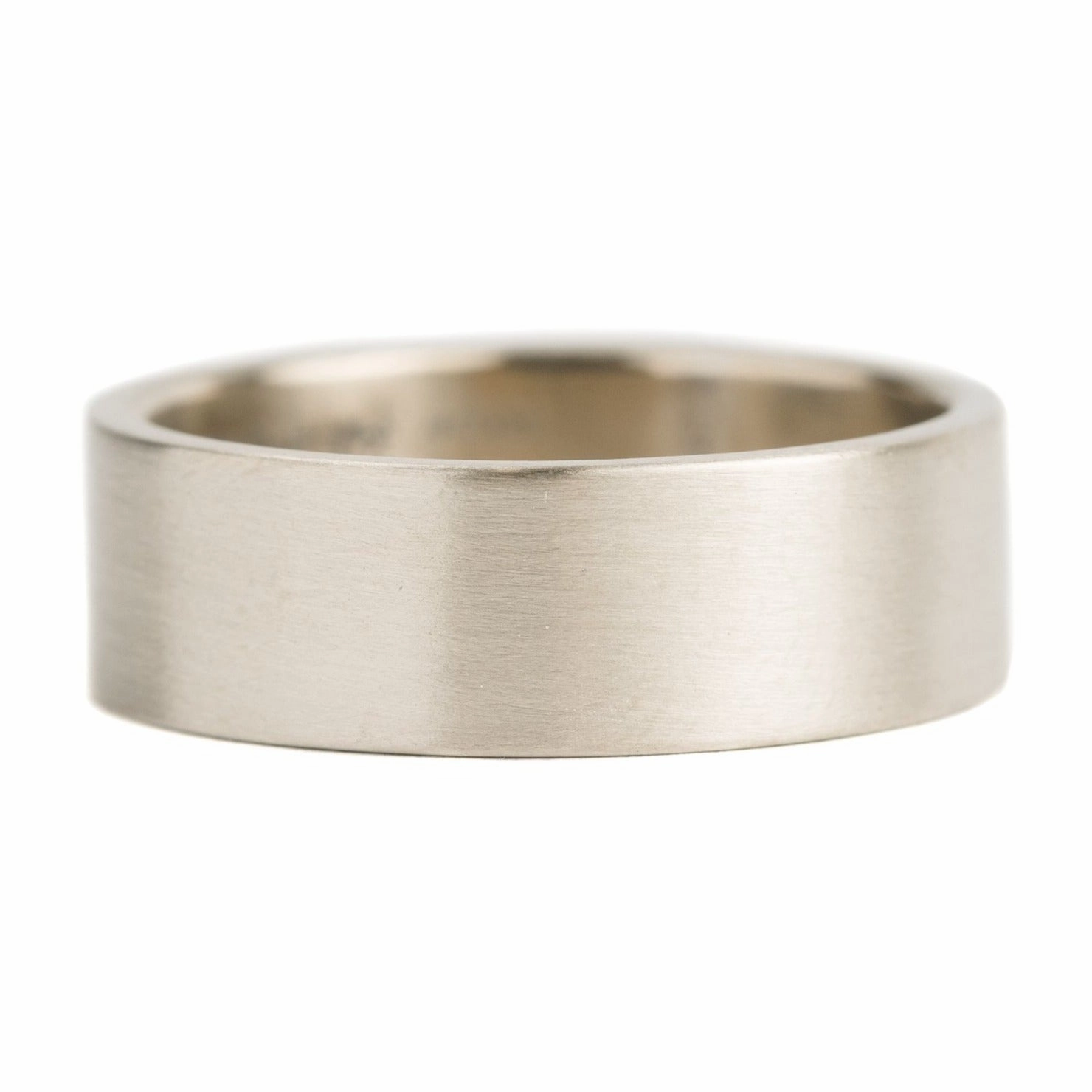 14kpw Gold Medium Weight Straight Wall Band elegant curve