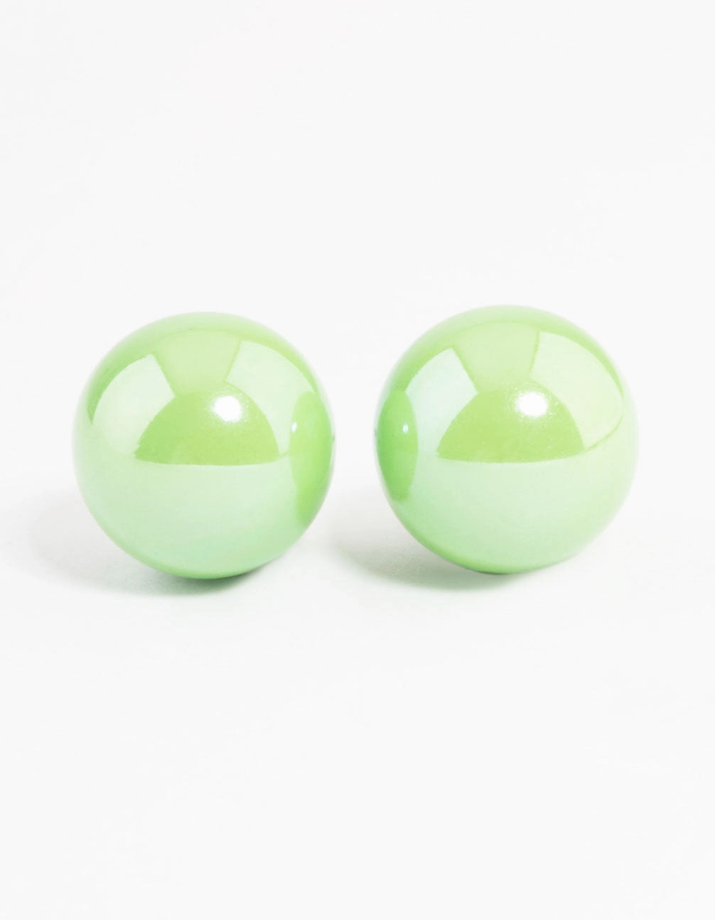 Fresh Style Green Shiny Ball Stud Earrings