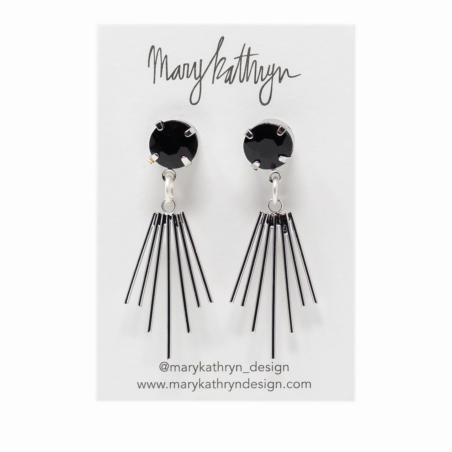 Classic Mood Black Cleopatra Earrings