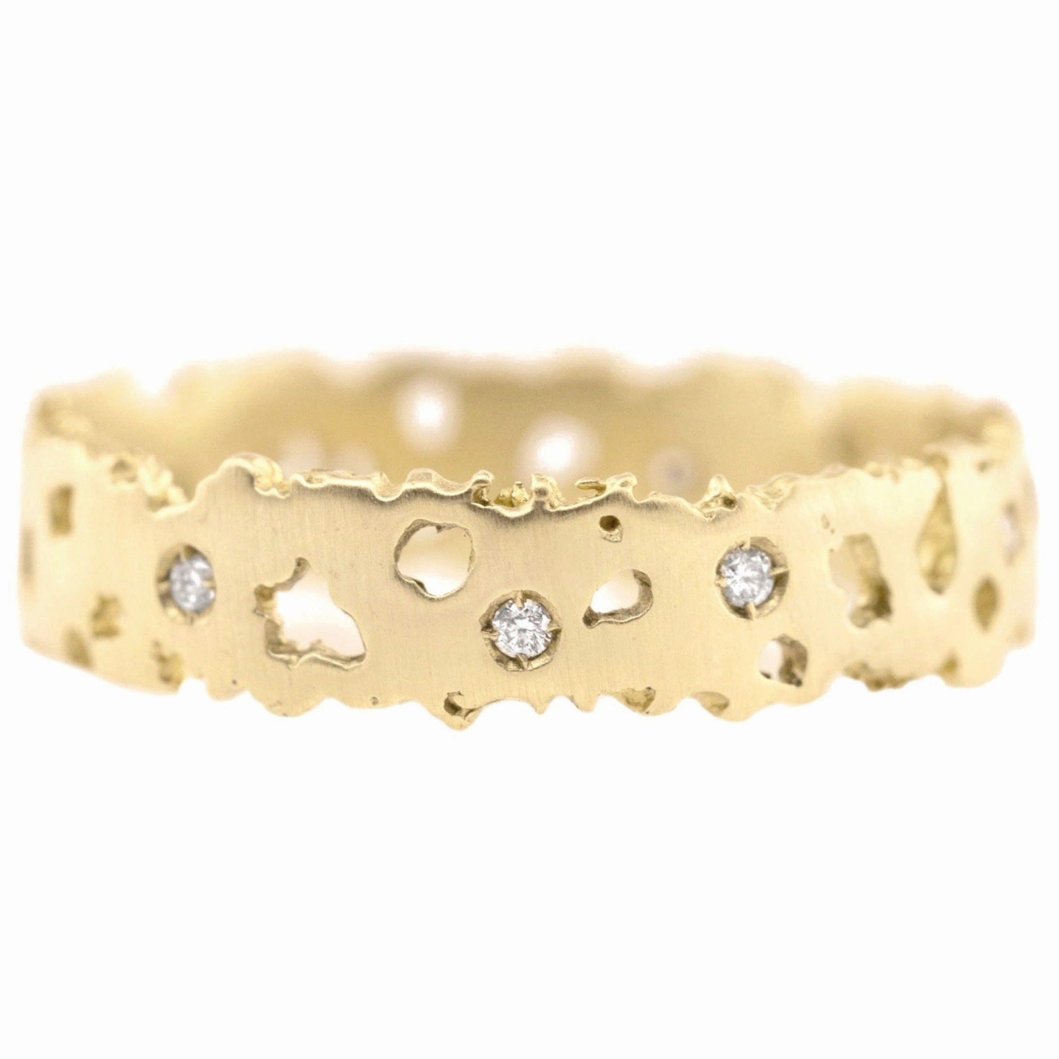 Matte Shadow Band 4mm - 14k Gold   Diamonds Glowing Feature