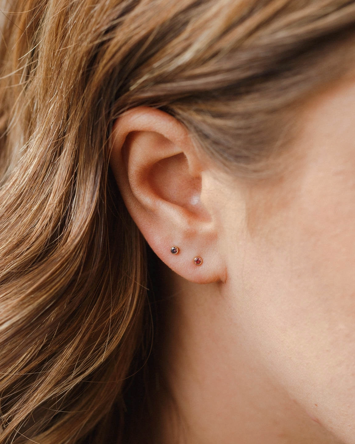 Mini Aura Birthstone Studs Shiny Vibe