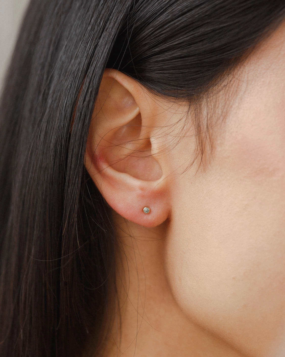 Circular Accent Mini Aura Birthstone Studs