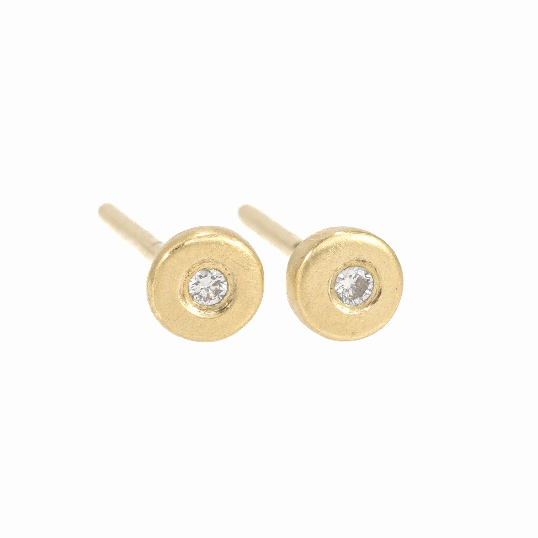 18k Petite Gold   Diamond Studs - 18ky Gold   VS Diamonds Flirty Look