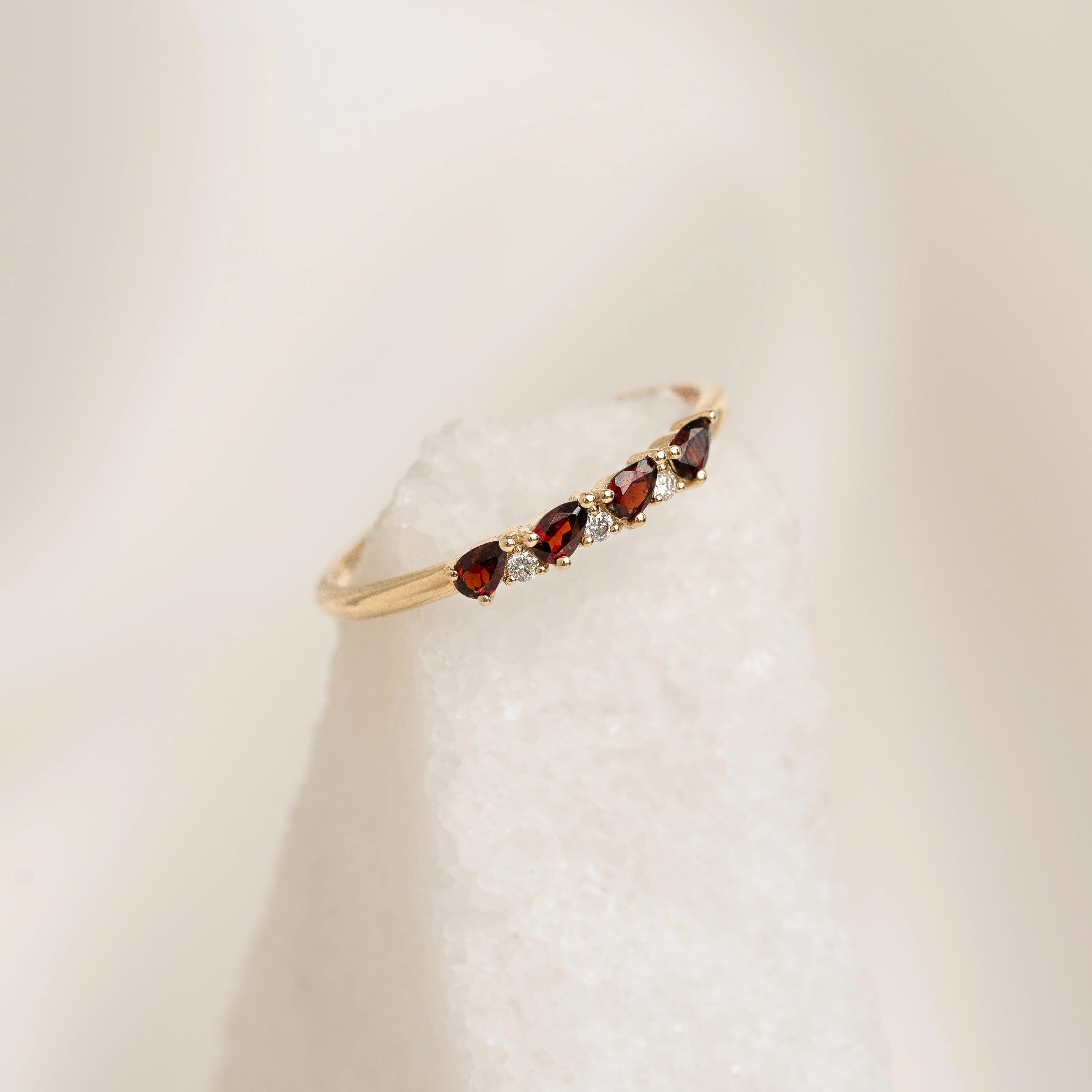 Geometric Pattern Daily Look January Birthstone Pear Ring 14k Gold - Garnet and Diamond