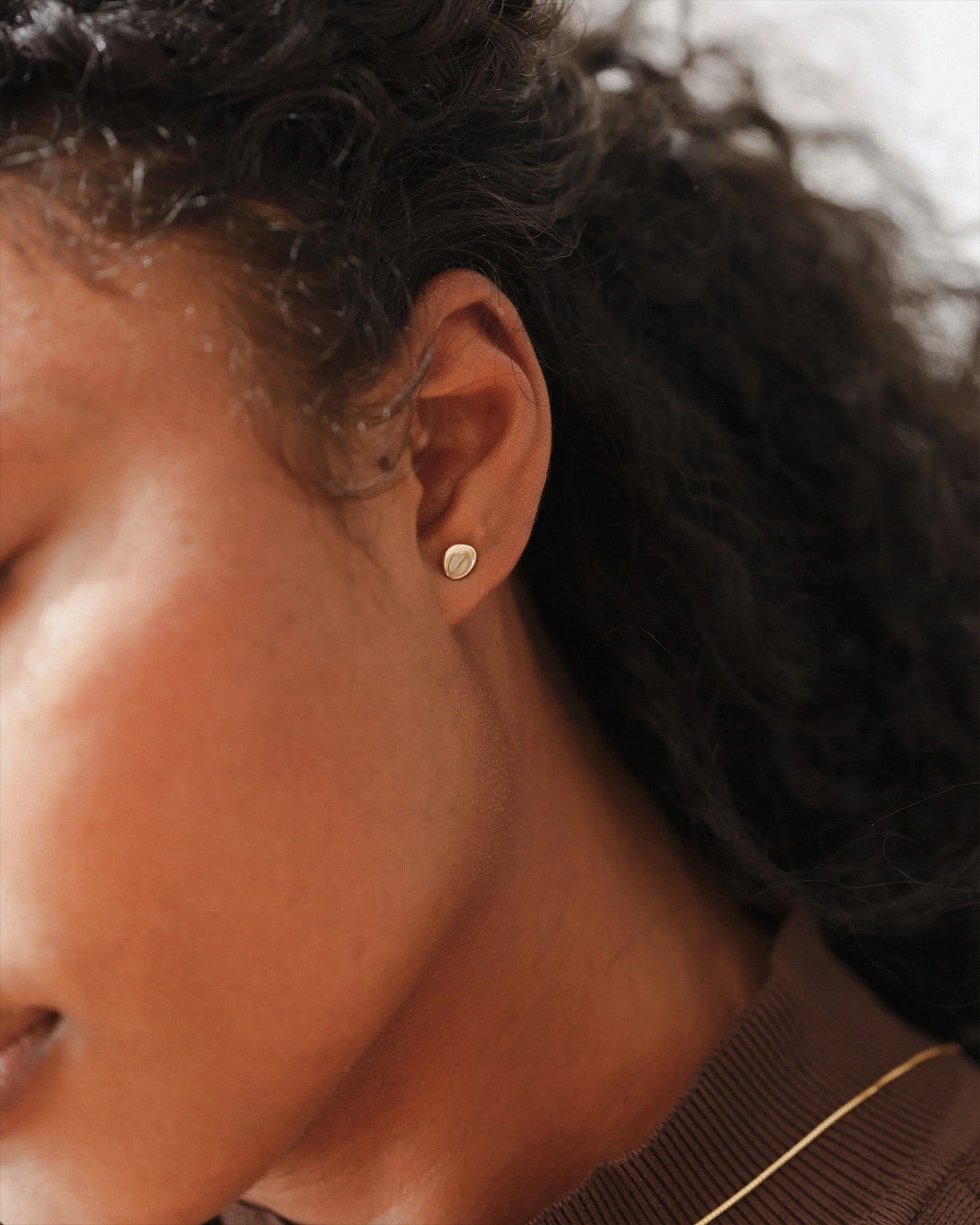 Refined Selection Pebble Studs