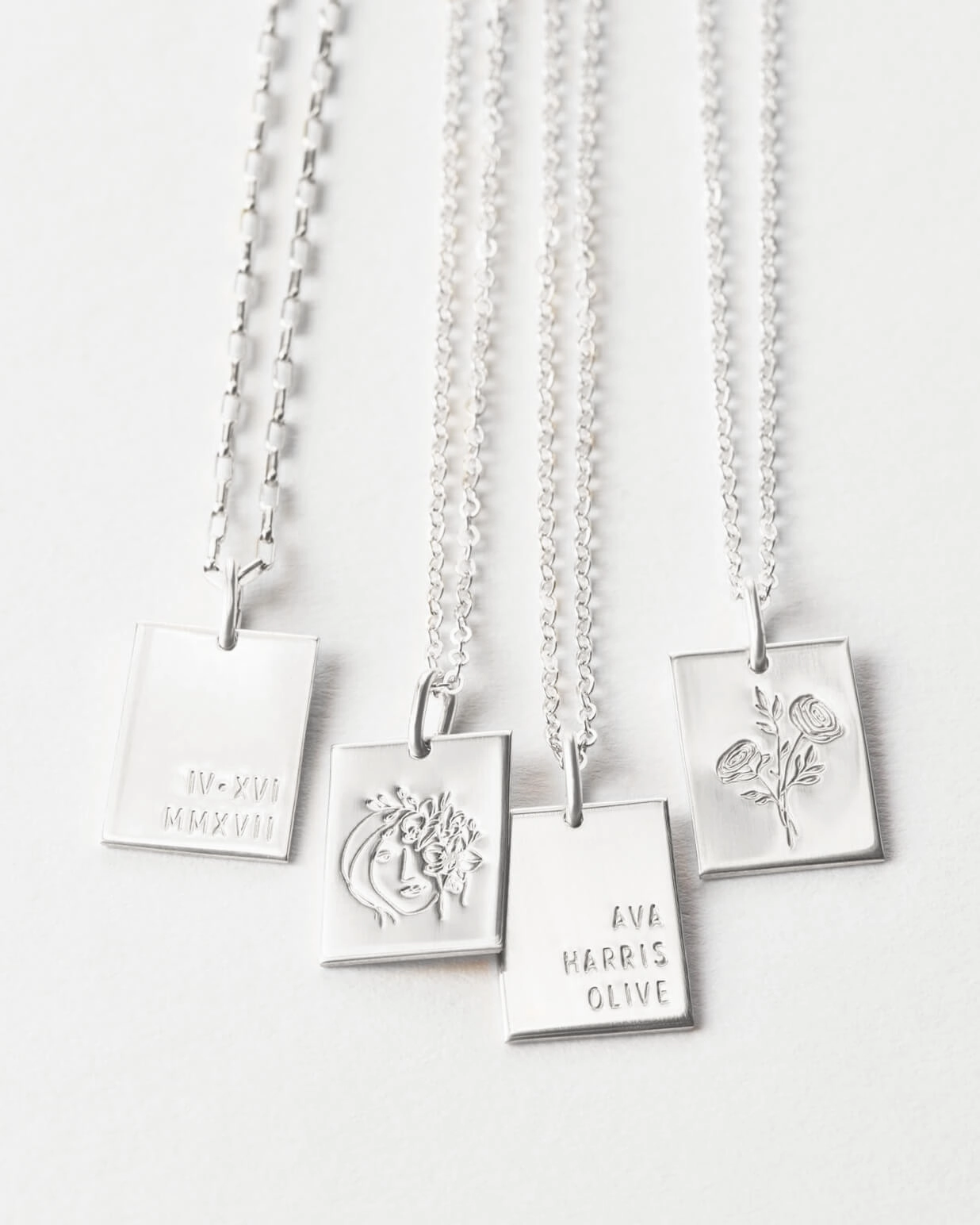 Sweet Touch Date Style Personalized Marseille Necklace