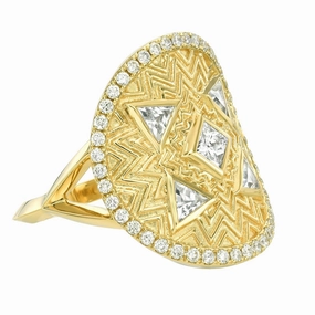 Pure Energy Pave Medallion Ring - 18k Gold   Diamonds Luxurious Shine