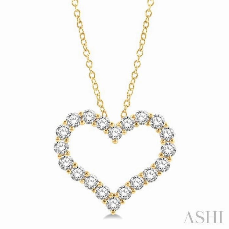 Effortless Cool Delicate Jewelry 4 Ctw Heart Shape Round Cut Diamond Pendant With Chain in 14K Yellow Gold