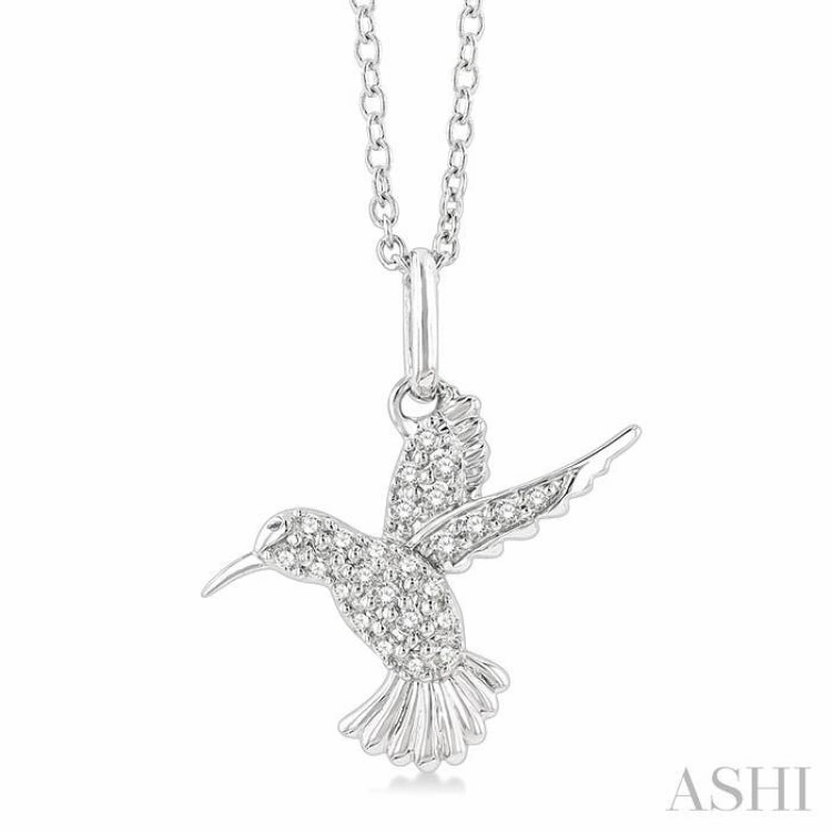 Hooked Jewelry Historical Jewelry 1/6 Ctw Petite Hummingbird Round Cut Diamond Fashion Pendant With Chain in 10K White Gold