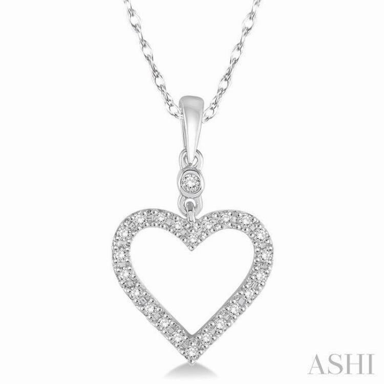 1/6 Ctw Round Cut Diamond Heart Pendant in 10K White Gold with Chain Great Ornament