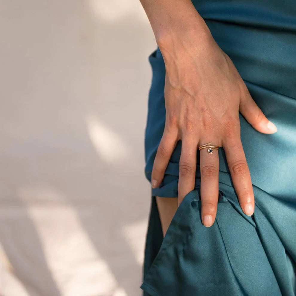 Modern Glam Comfort Style Serpent Ring