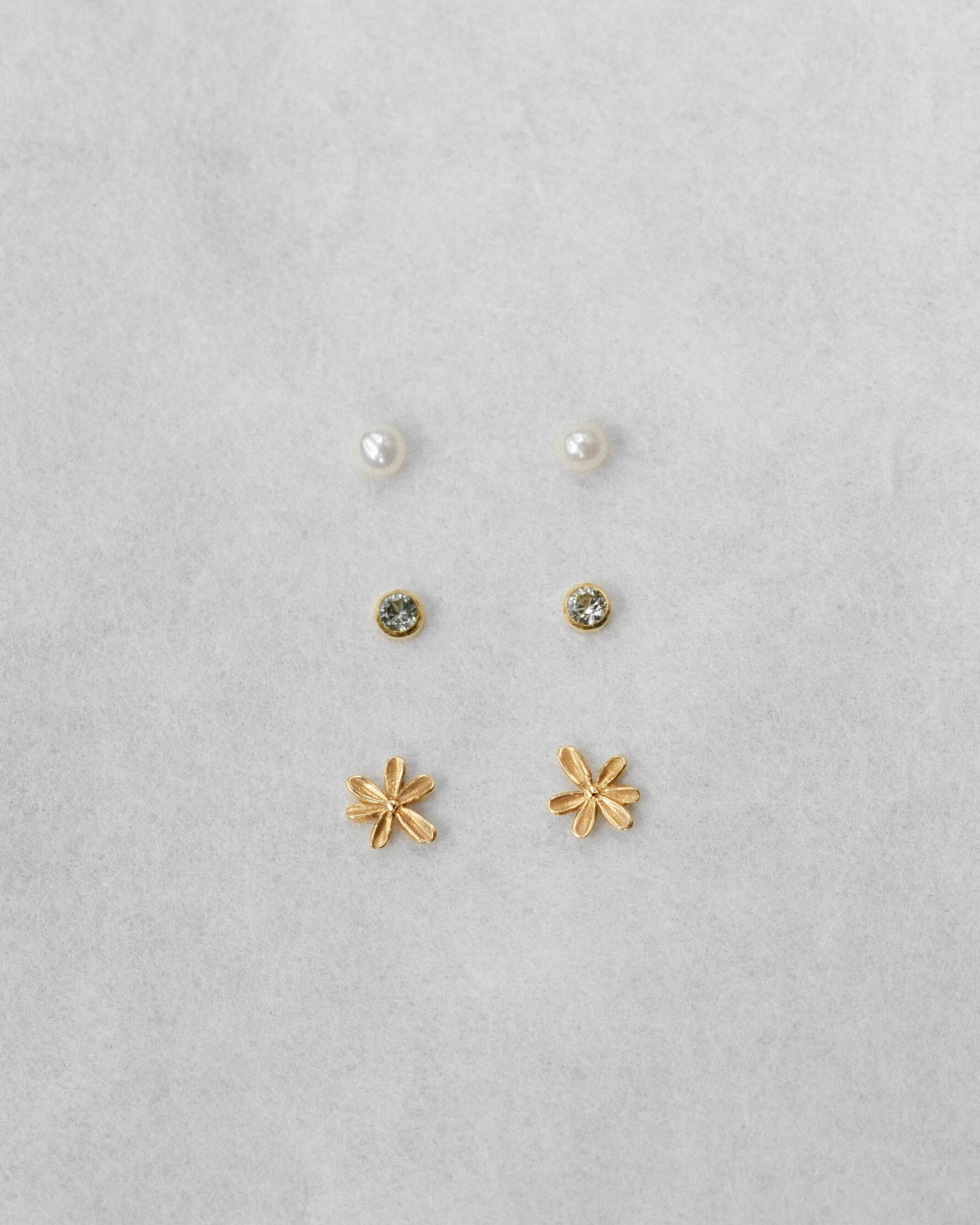 Minimalist Essential Signature Stacking Stud Set