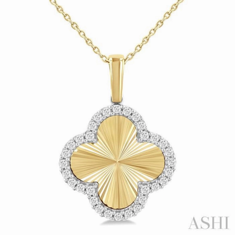 Lightweight Adornment 1/4 Ctw Fluted Texture Clover Round Cut Diamond Fashion Pendant With Chain in 14K Yellow and White Gold