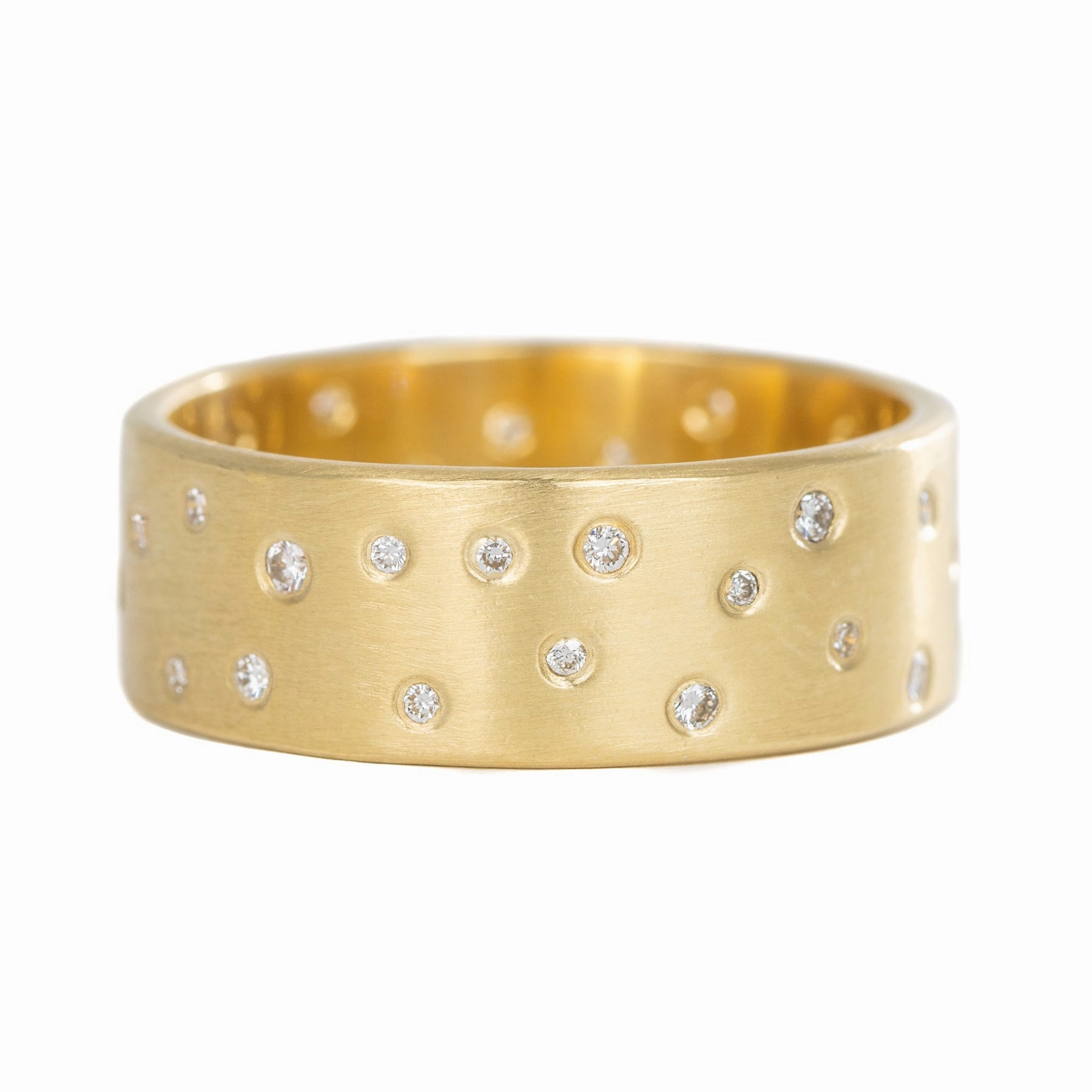 Cool Detail 18ky Gold Scattered Diamond Band (Diamonds All The Way Around) - 4mm, 7mm, 10mm
