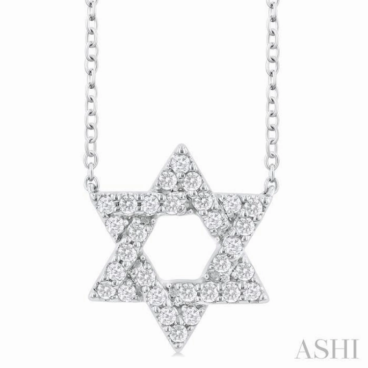 Effortless Look Timeless Present 1/4 Ctw Star of David Round Cut Diamond Fashion Pendant With Chain in 14K White Gold