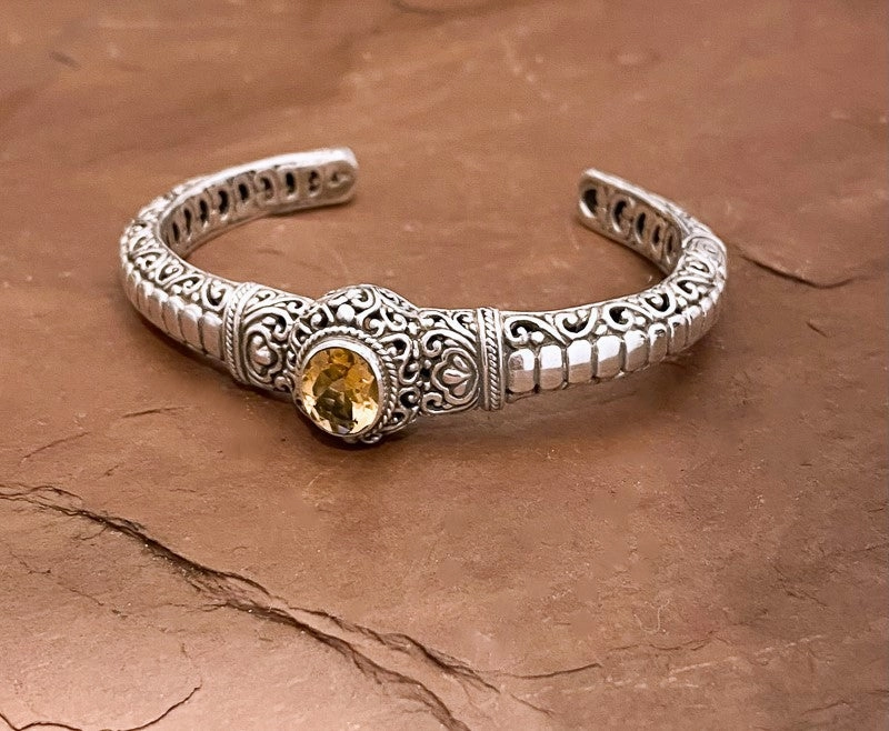 Precious Gem Superb Citrine Bracelet With Classic Bali Design And Handwork