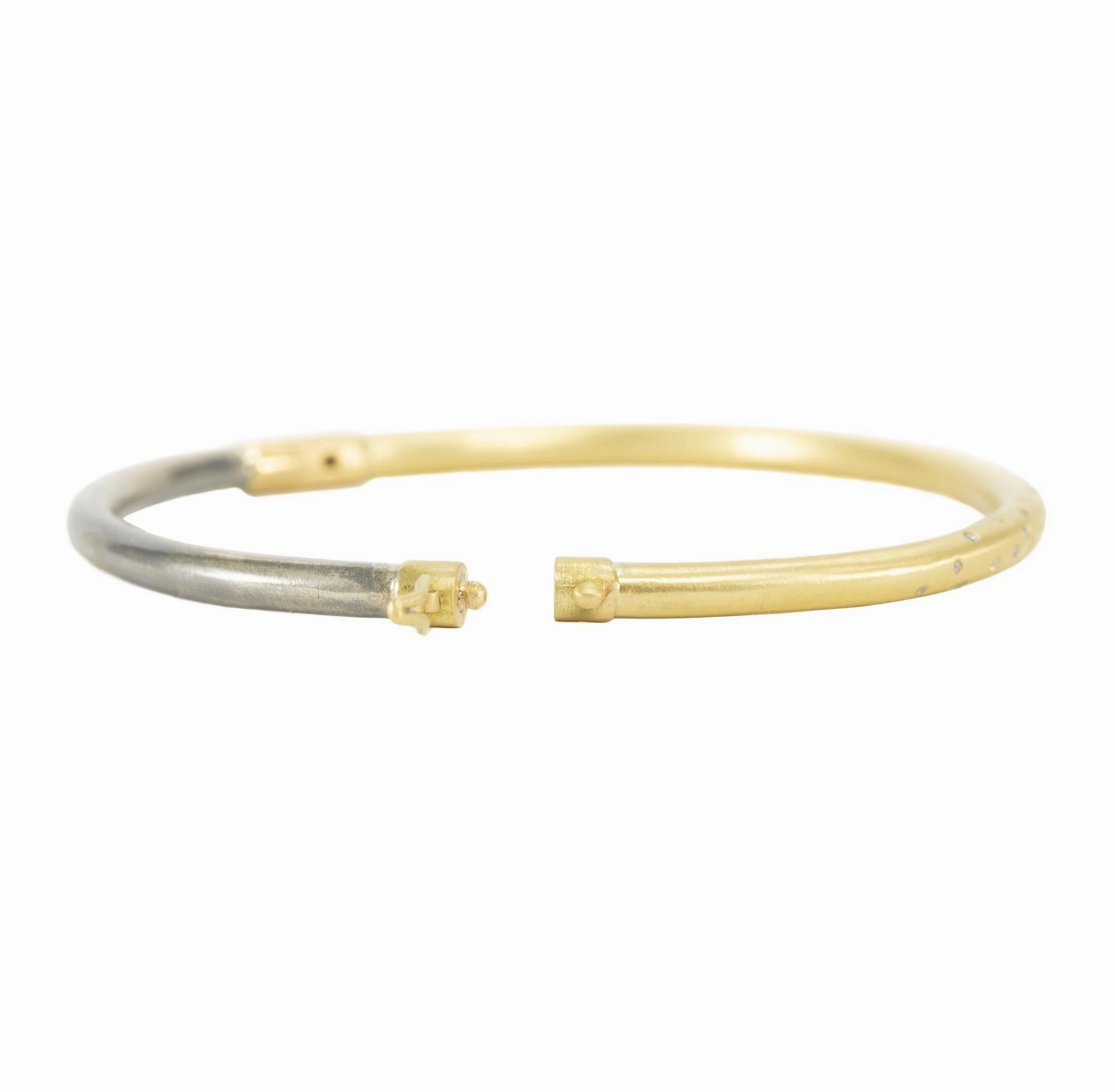 Timeless Hinged Bangle (18k Gold   Silver Half) - 18ky, Oxidized Silver   VS Diamonds Modern Duo Dynamic Highlight