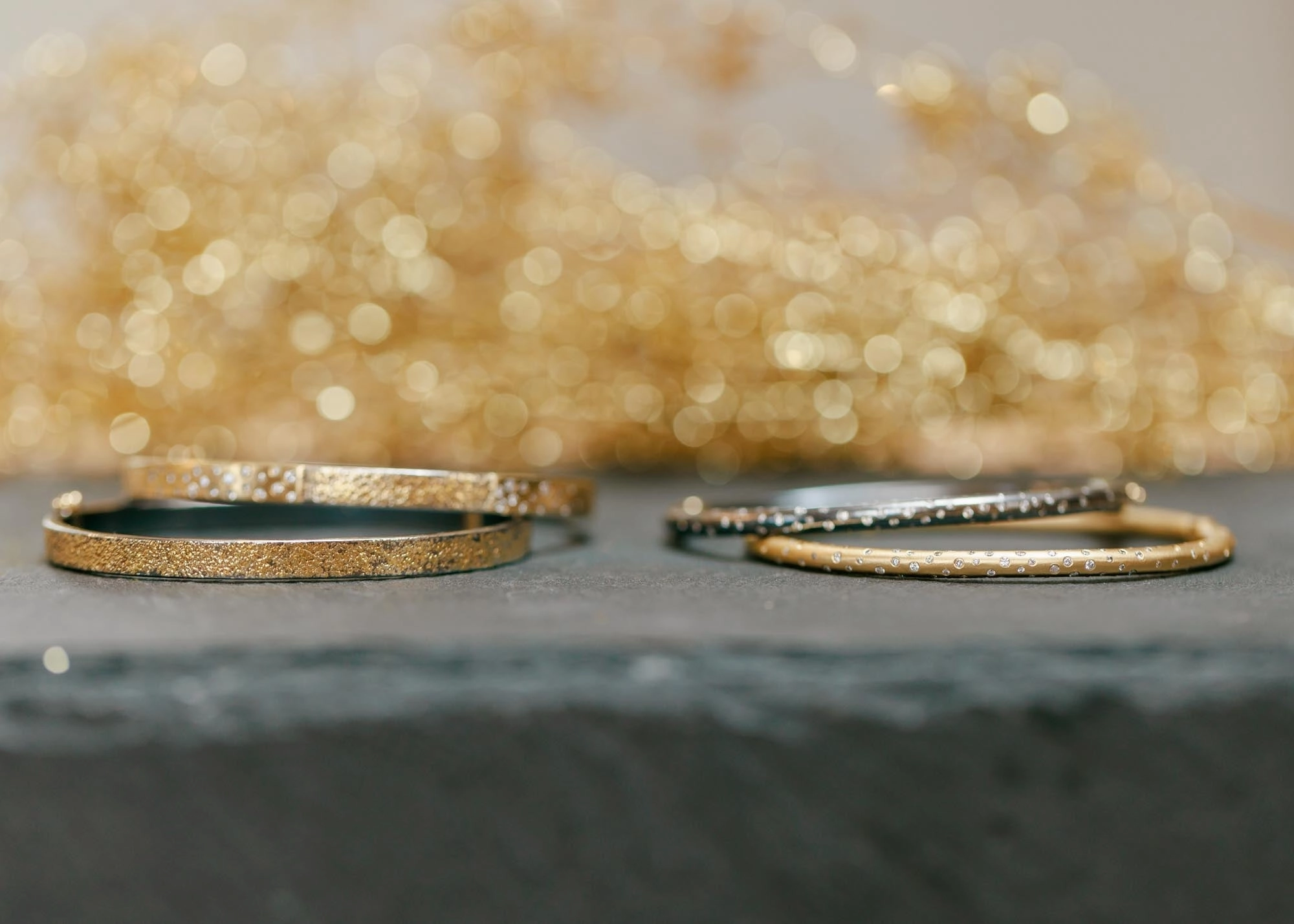 Shine Appeal Timeless Hinged Bangle (18k Gold   Silver Half) - 18ky, Oxidized Silver   VS Diamonds
