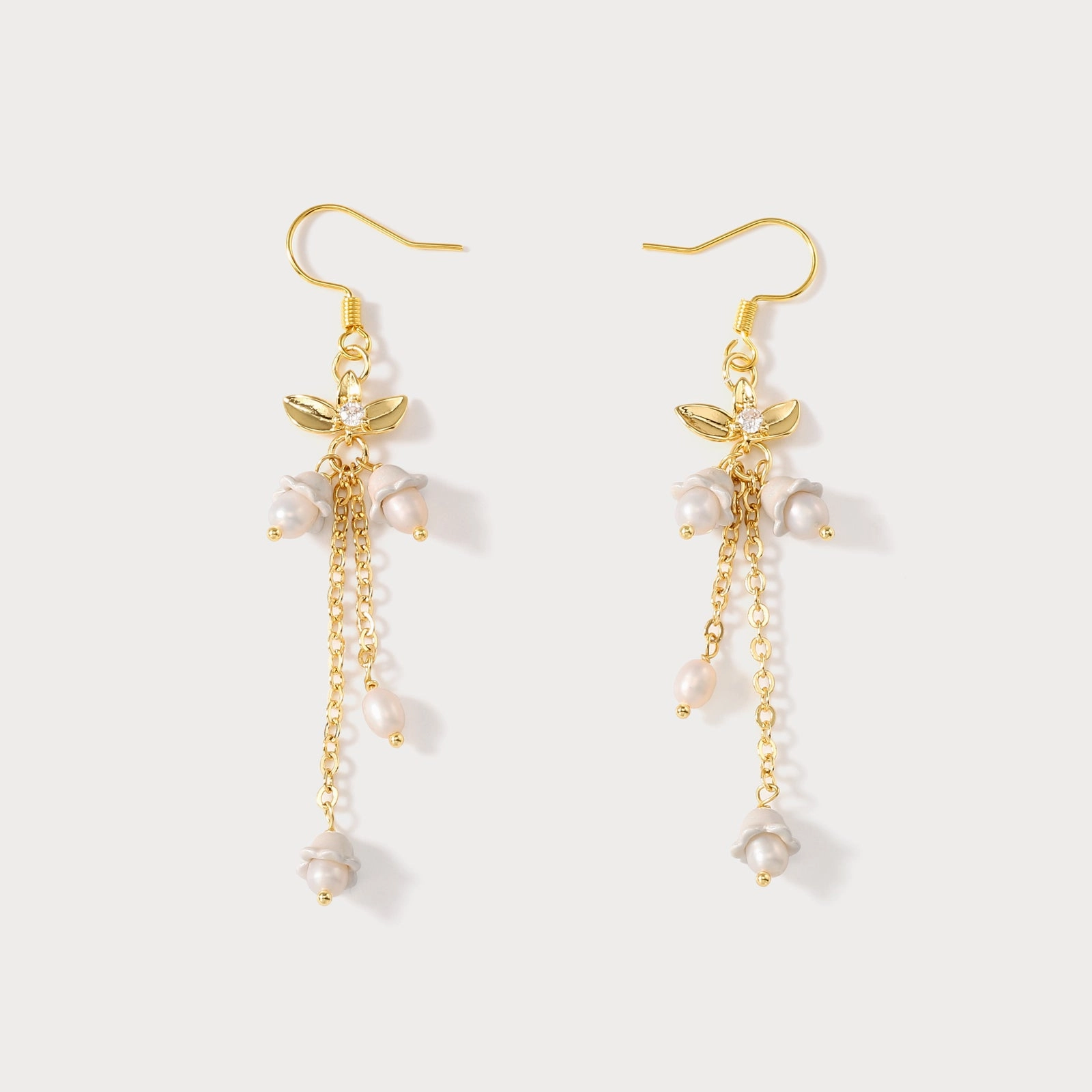 Iconic look Weekend Piece Golden Lily of The Valley Earrings