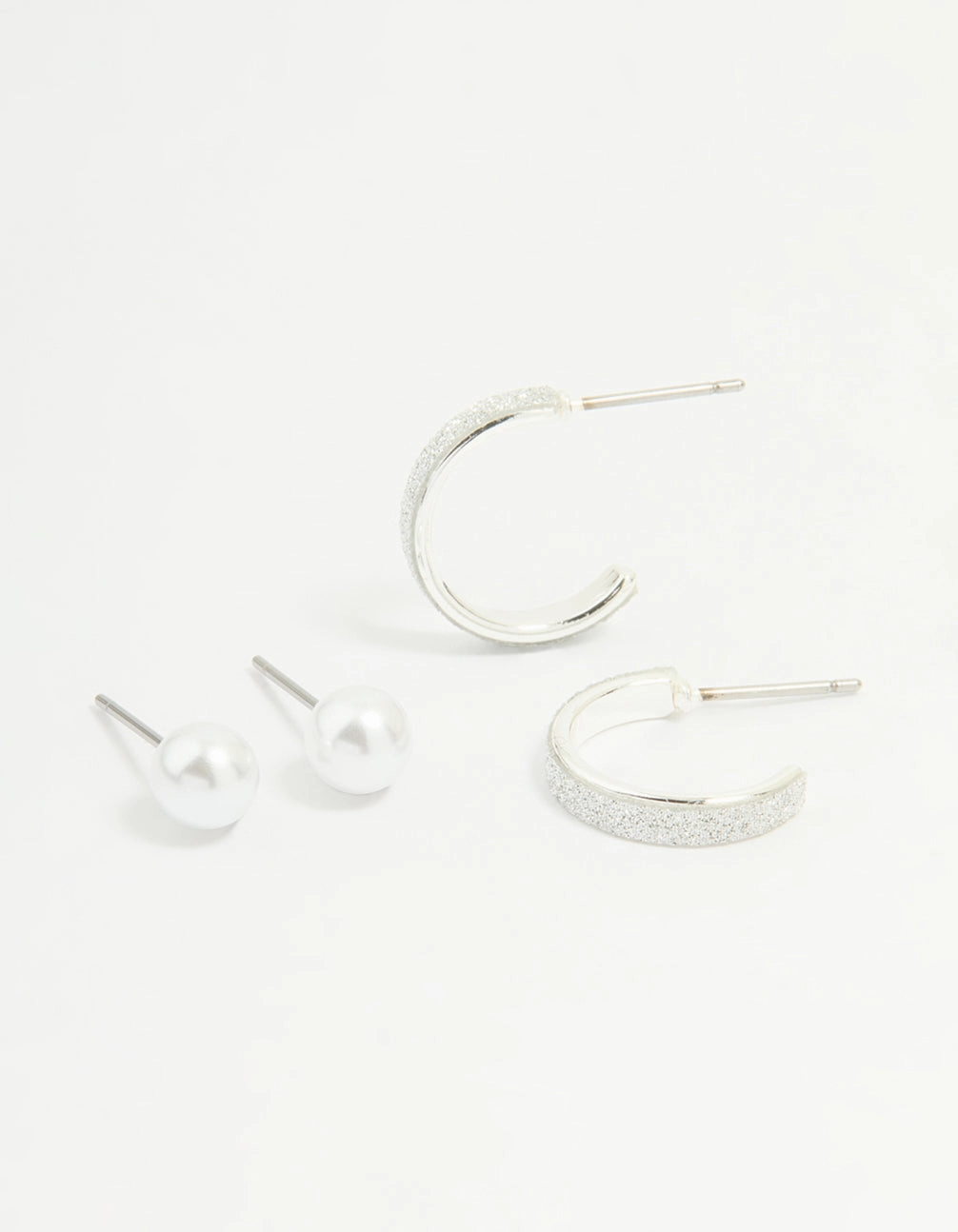 Silver Glitter Paper & Pearl Stud Earrings 2-Pack Stylish Accessory Dynamic Detail