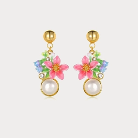 Tropical Flower Pearl Earrings Glow Detail