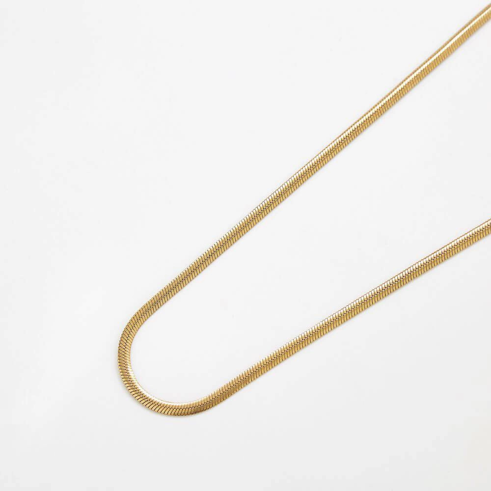 Date Outfit Mini Herringbone Necklace