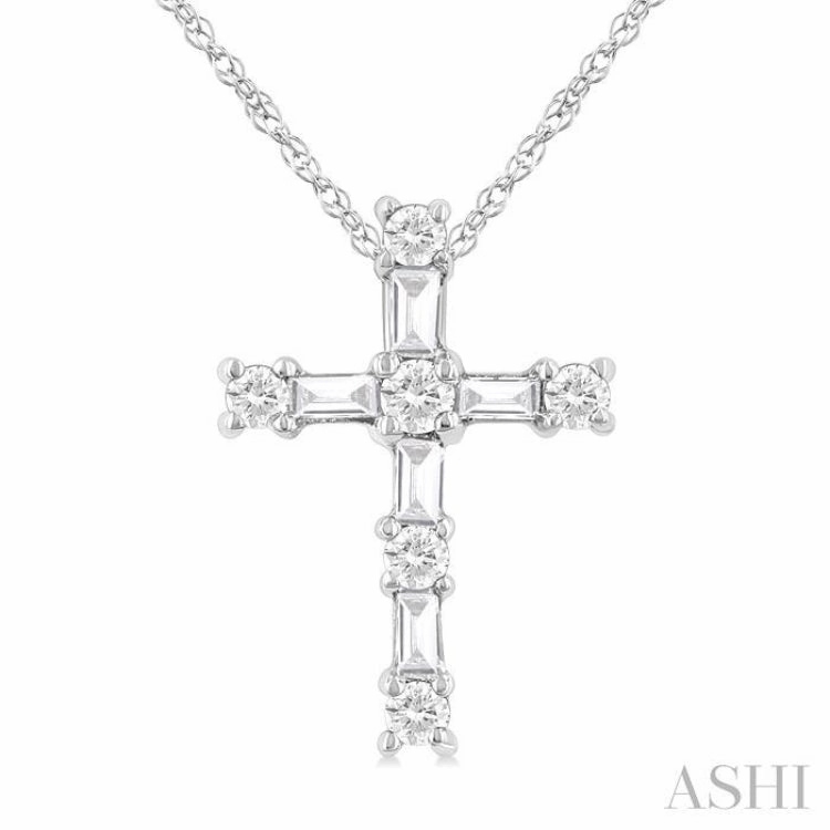 Superior Gift Boho Present 1/20 Ctw Round Cut Diamond Cross Pendant in 10K White Gold with Chain