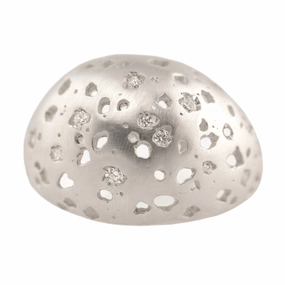 Shadow Dome Band with Diamond - Silver Textured Highlight